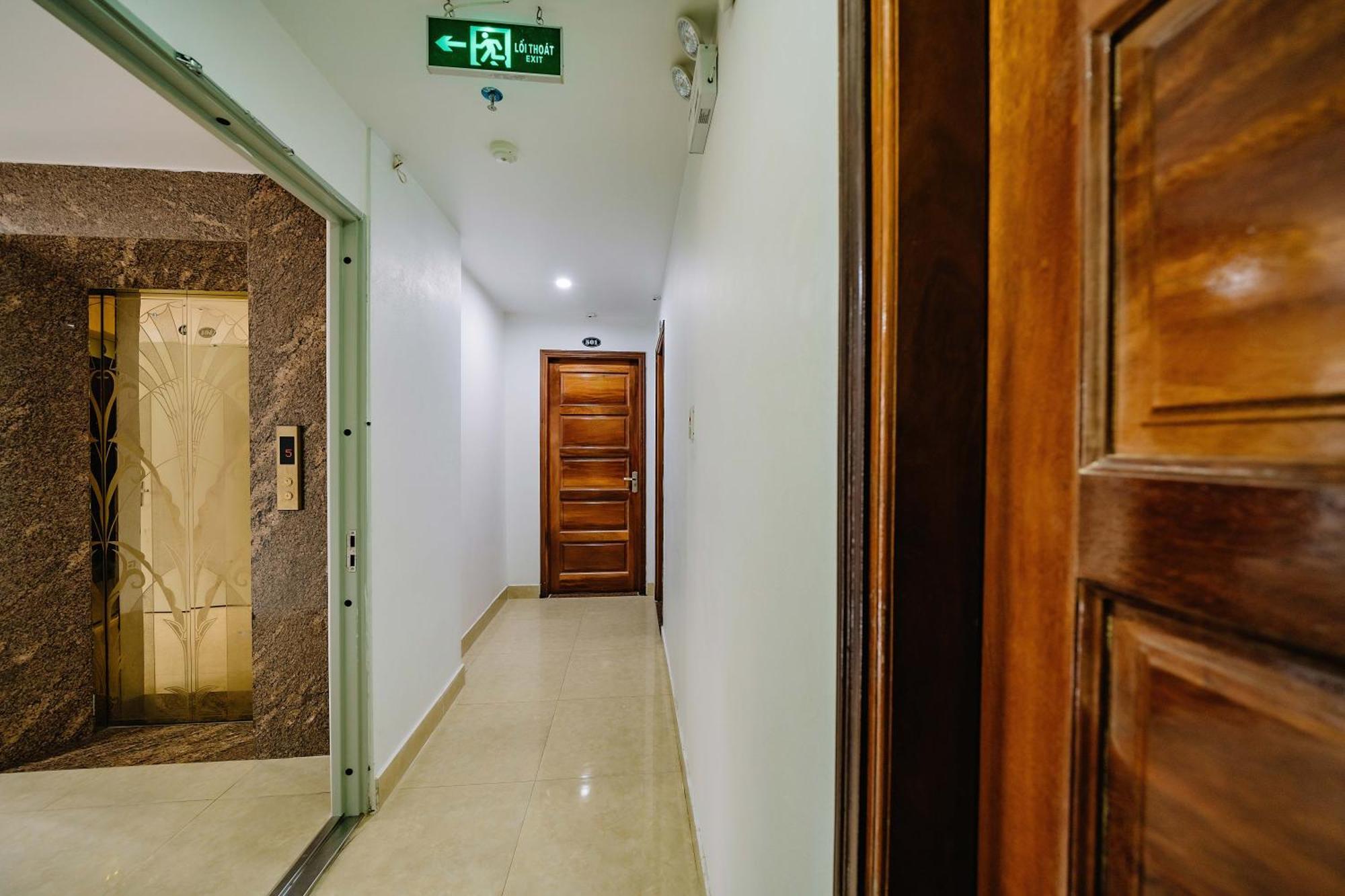 Phuong Dong Hotel Dong Khe Sau Buitenkant foto