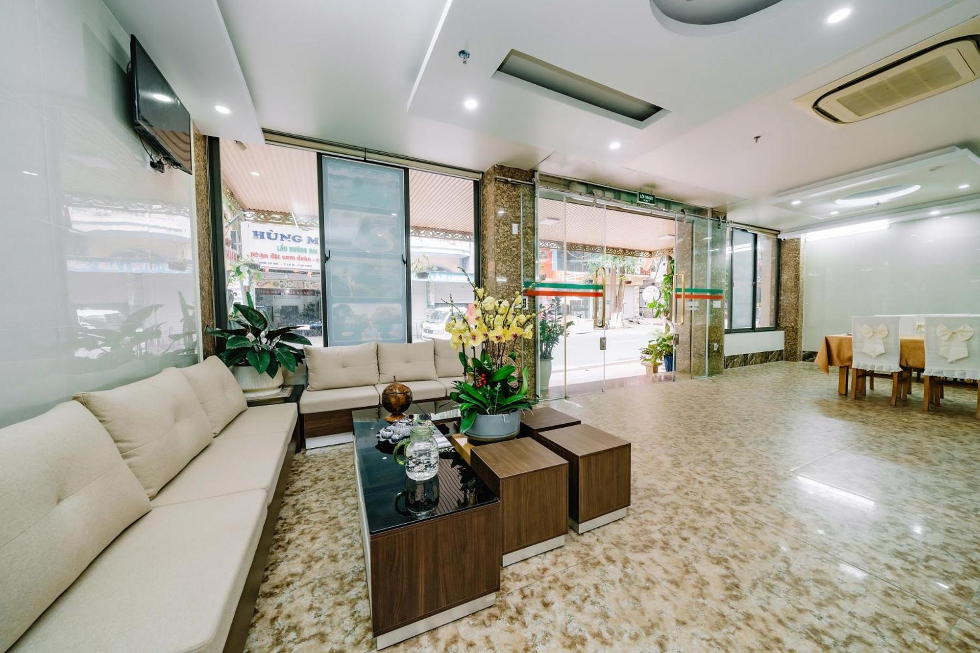 Phuong Dong Hotel Dong Khe Sau Buitenkant foto