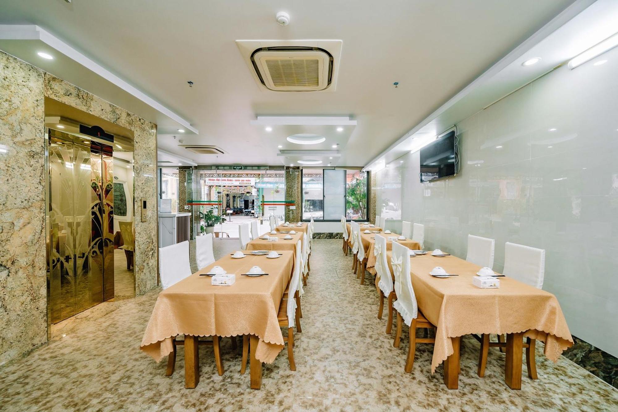Phuong Dong Hotel Dong Khe Sau Buitenkant foto