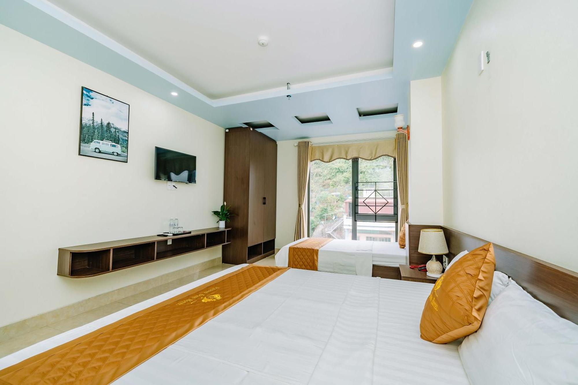 Phuong Dong Hotel Dong Khe Sau Buitenkant foto